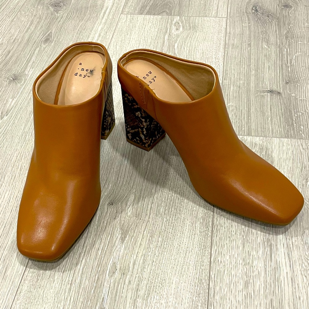 Stunning Women's Paula Mule Heels Cognac - Picture 3 of 11